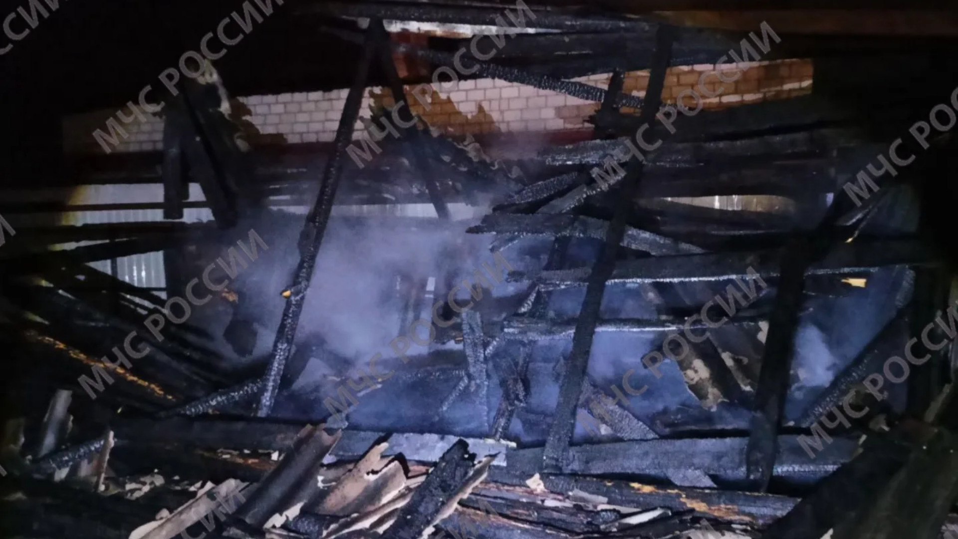 В Новозыбкове при пожаре погибли два человека, среди жертв - пятилетний мальчик