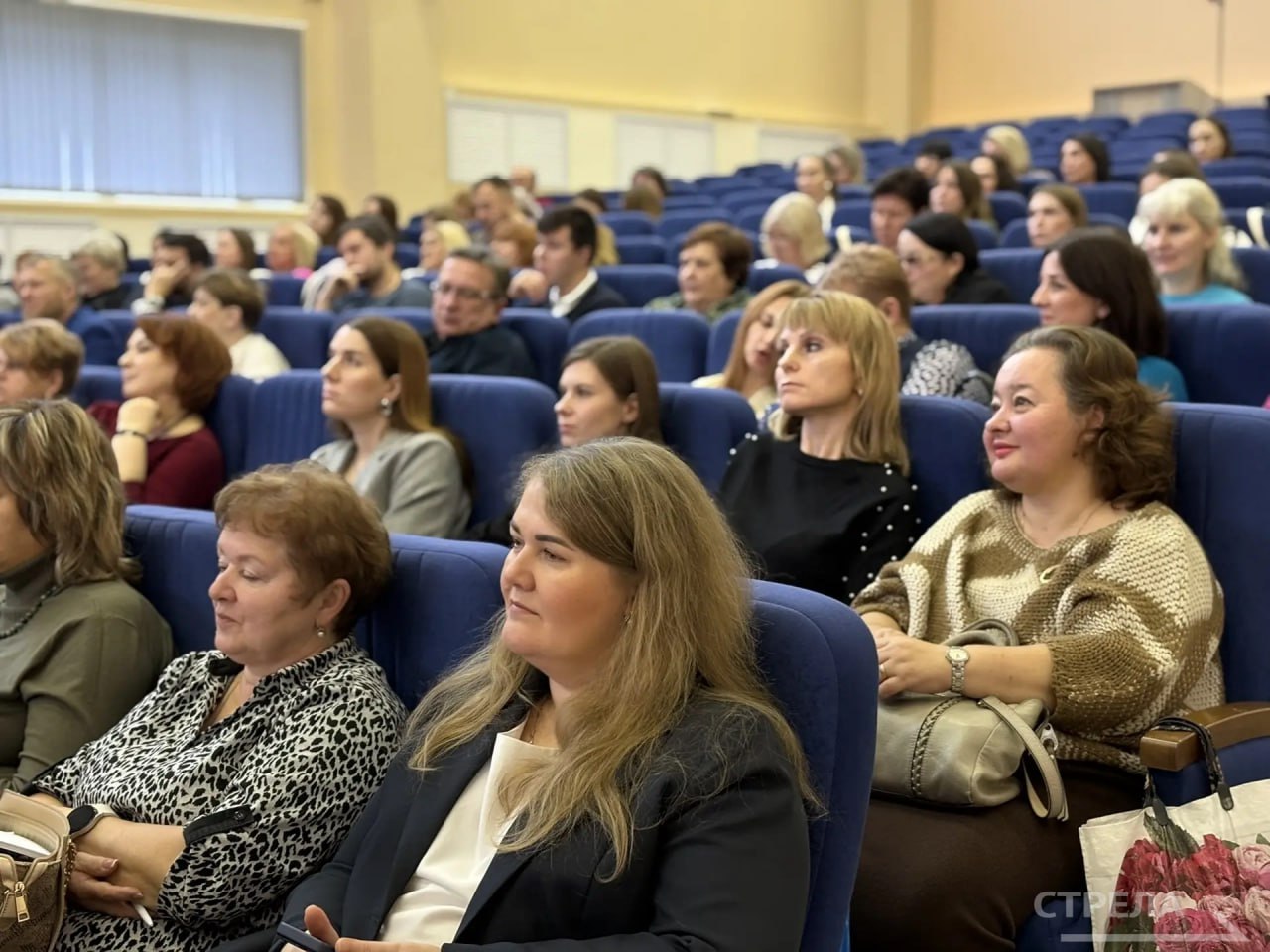 В брянском Дворце единоборств имени Артёма Осипенко сегодня, 17 ноября, открылся Межмуниципальный профилактический форум «Цифровой мир — территория ответственности» В брянском Дворце единоборств имени Артёма Осипенко сегодня, 17 ноября, открылся Межмуниципальный профилактический форум «Цифровой мир — территория ответственности»