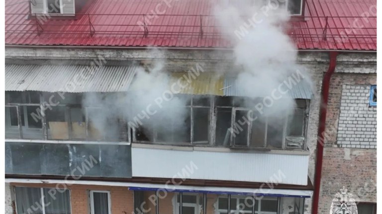 В Брянске загорелась квартира в историческом доме на улице Фокина