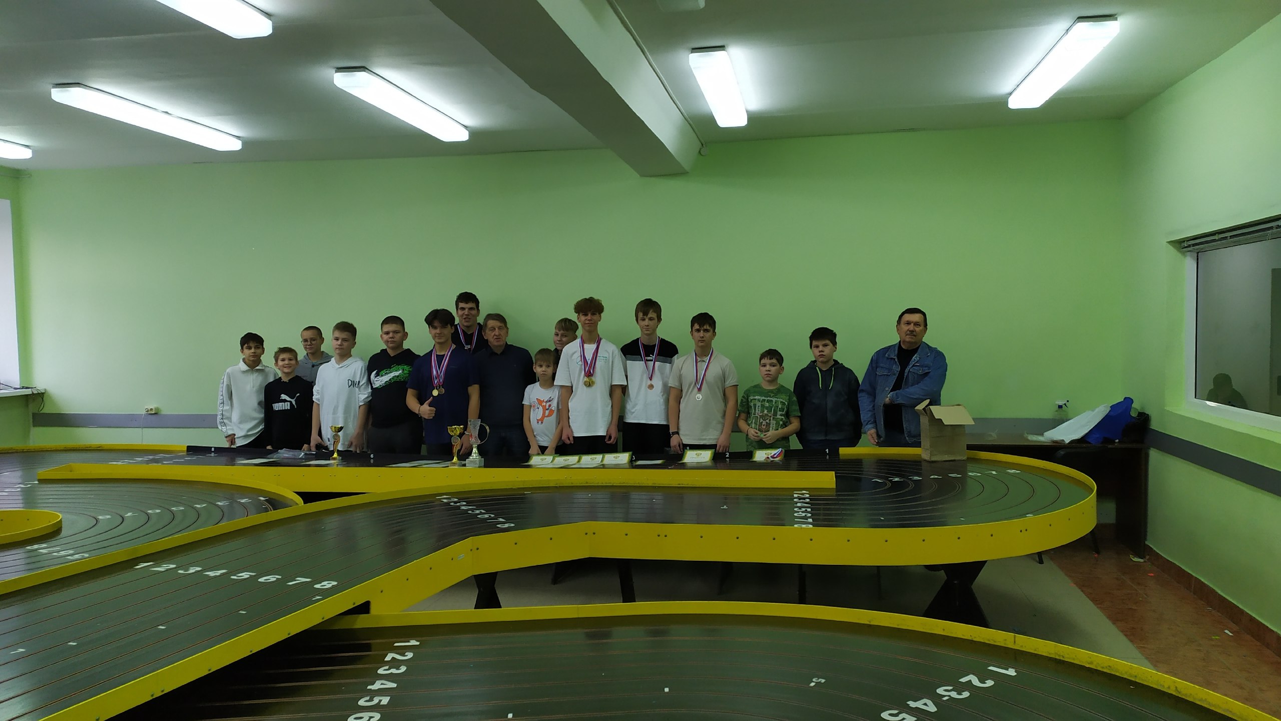 15-16 ноября состоялись областные соревнования по автомодельному спорту в классах трассовых моделях