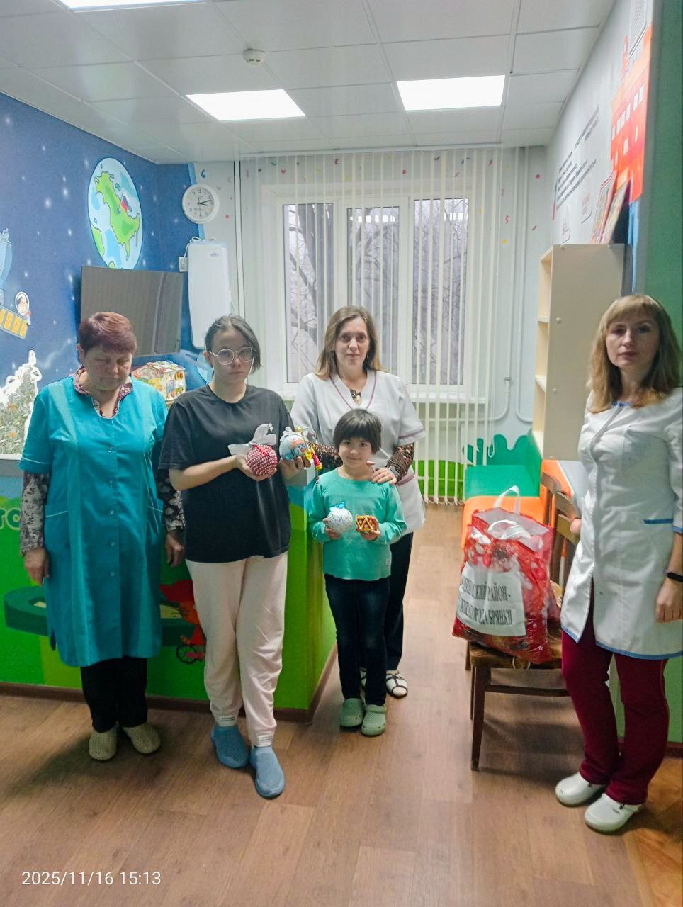 Как уже сообщалось ранее, второй год подряд администрация Клинцовского района отправляет бригаду в город Брянку Луганской области