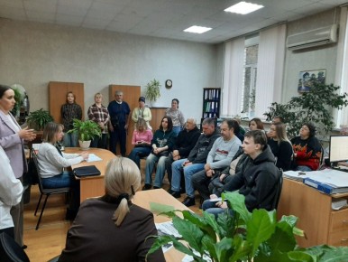 13 ноября 2025 года в Государственном казенном учреждении "Центр занятости населения Брянского района" прошла очередная ярмарка вакансий