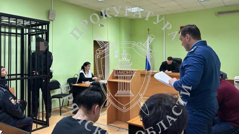 Забившему земляка до смерти за замечание о собаке брянцу грозит 10 лет строгого режима