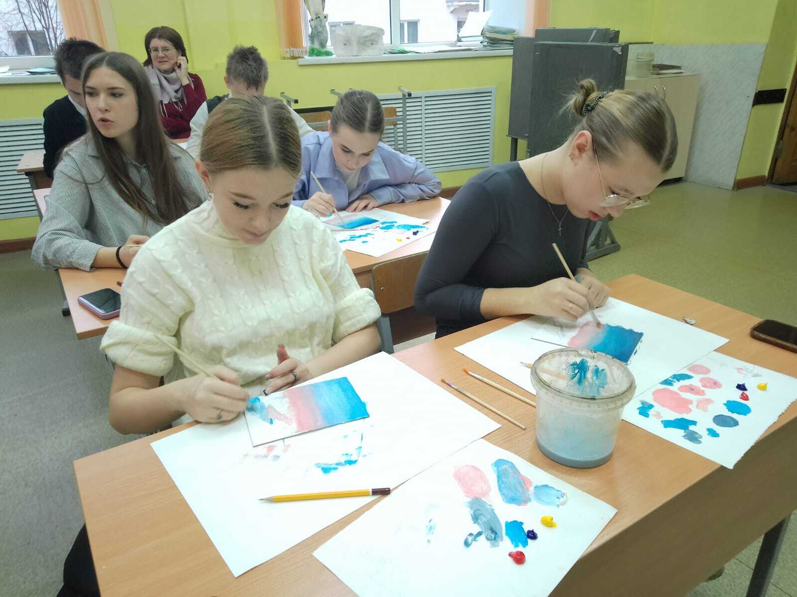 В рамках проекта "Пушкинская карта" 18 ноября 2025 года заведующая художественным отделением Детской школы искусств им. Е. М. Беляева - Ермолаева Галина Ивановна провела для учащихся 7-ой средней школы... В рамках проекта "Пушкинская карта" 18 ноября 2025 года заведующая художественным отделением Детской школы искусств им. Е. М. Беляева - Ермолаева Галина Ивановна провела для учащихся 7-ой средней школы...