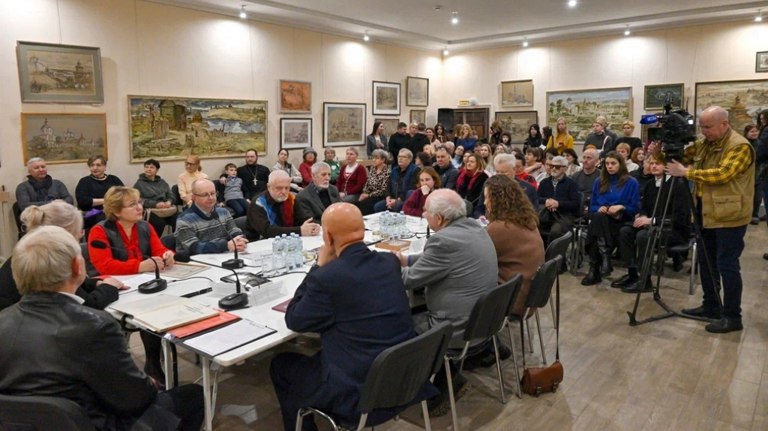 В Брянском краеведческом музее открылась выставка народного мастера России