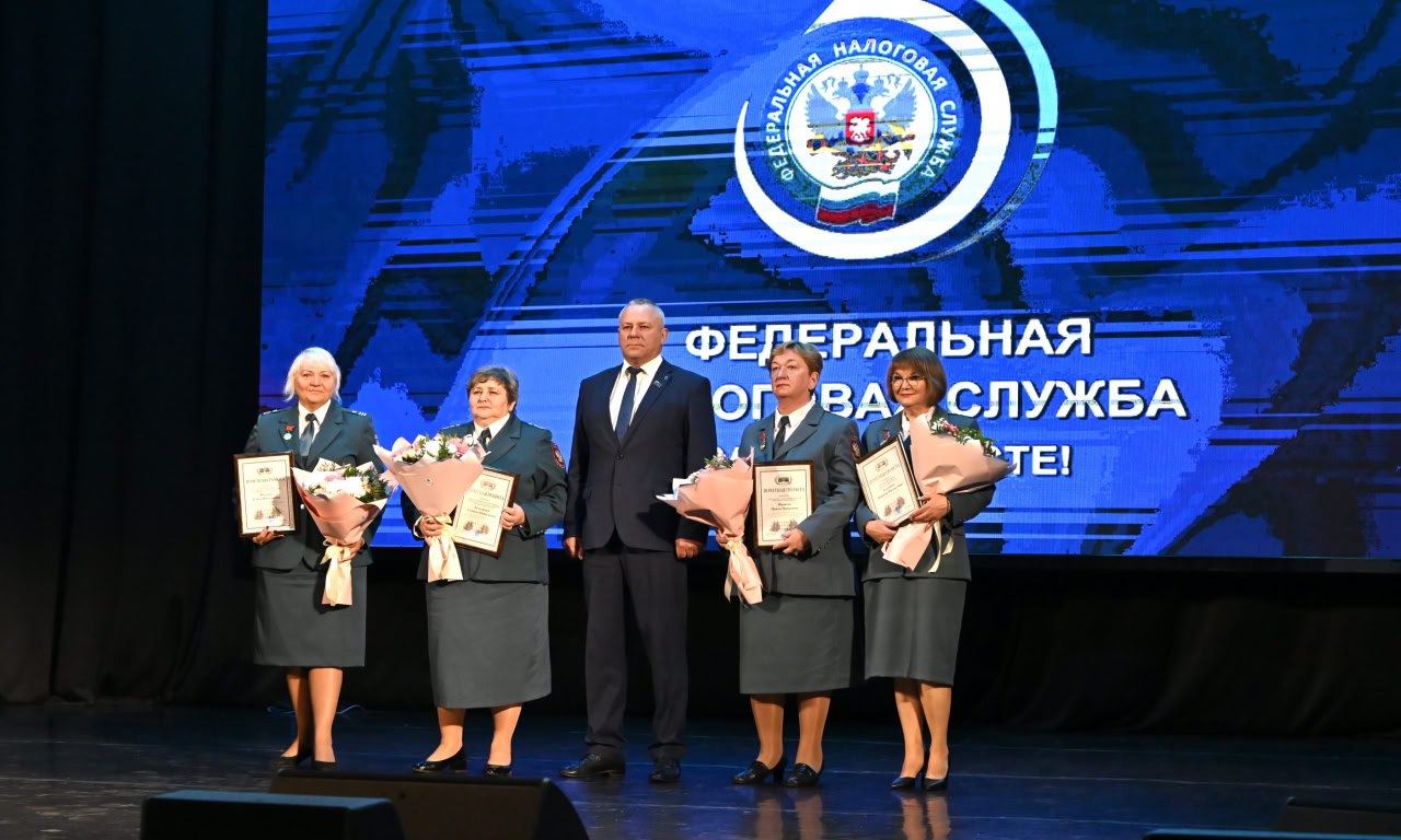 Александр Богомаз: В преддверии профессионального праздника поздравил сотрудников и ветеранов налоговой службы с Днём работника налоговых органов Российской Федерации Александр Богомаз: В преддверии профессионального праздника поздравил сотрудников и ветеранов налоговой службы с Днём работника налоговых органов Российской Федерации