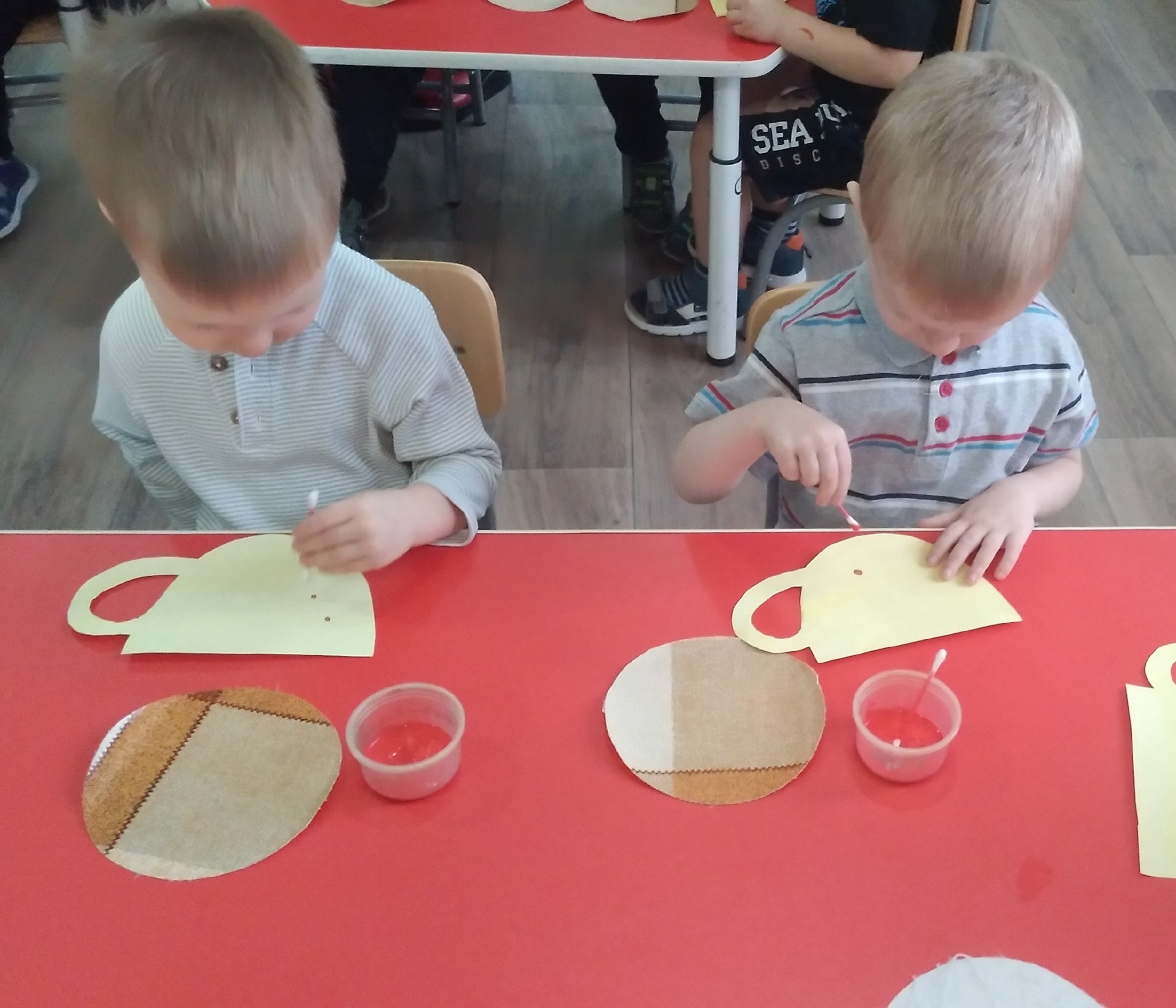 Тематическое занятие «В гости к бабушке на чай!» Тематическое занятие «В гости к бабушке на чай!»