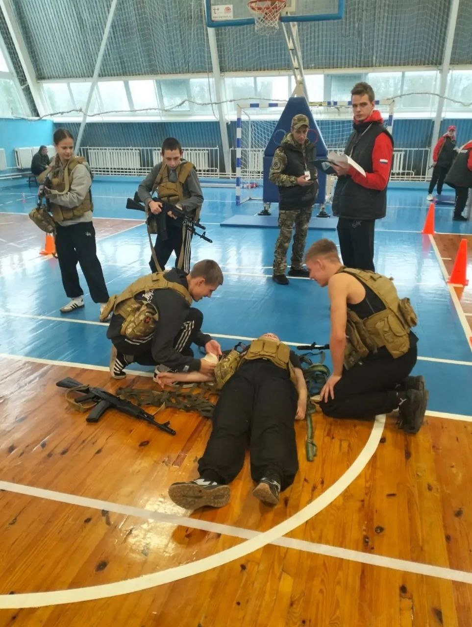 На базе детской спортивной школы им. Фридзона ФОК ,, Солнечный,, прошел региональный турнир по военно-спортивной игре ,,Камуфляж На базе детской спортивной школы им. Фридзона ФОК ,, Солнечный,, прошел региональный турнир по военно-спортивной игре ,,Камуфляж