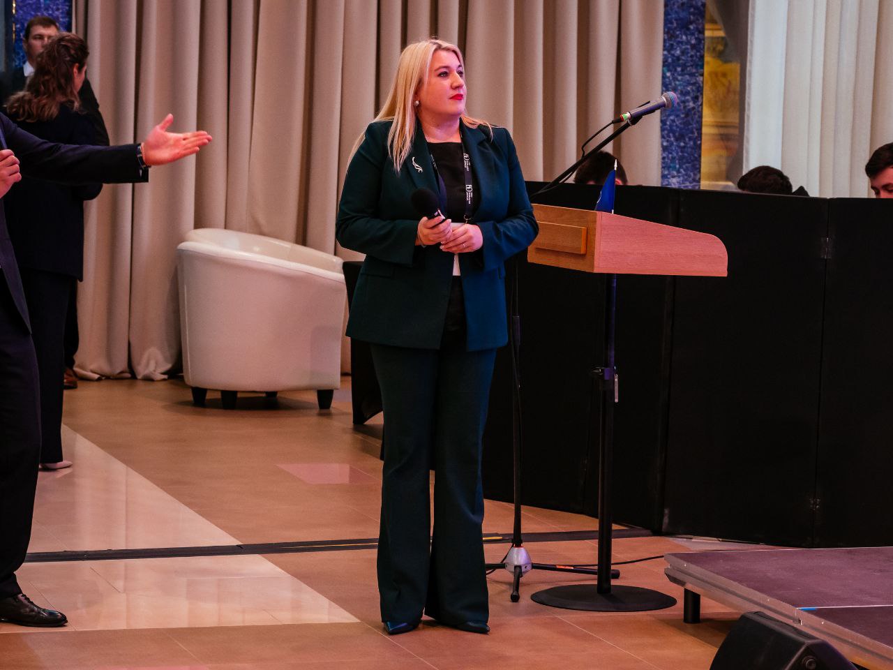 В этом году Министерство культуры РФ и СТД России поддержали XXVI Международный фестиваль "Славянские театральные встречи" В этом году Министерство культуры РФ и СТД России поддержали XXVI Международный фестиваль "Славянские театральные встречи"