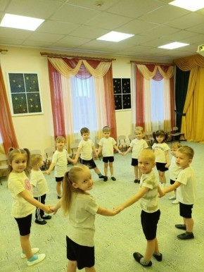  -  12      ,    ,   -    