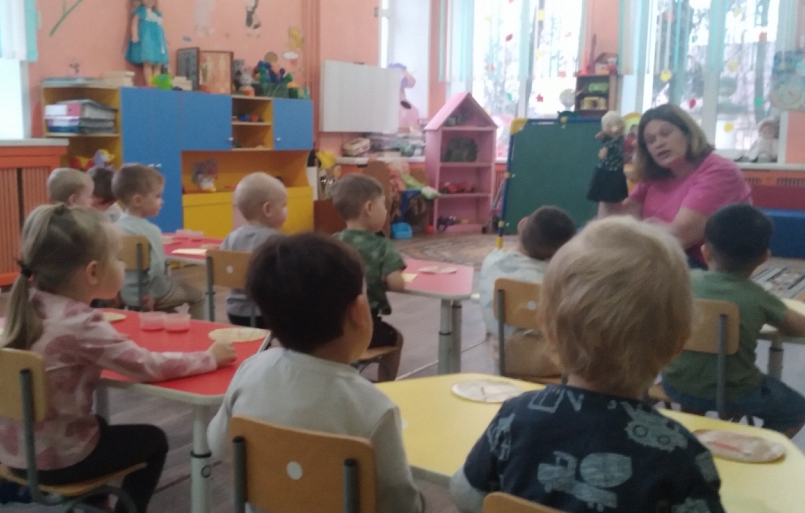 Тематическое занятие «В гости к бабушке на чай!» Тематическое занятие «В гости к бабушке на чай!»