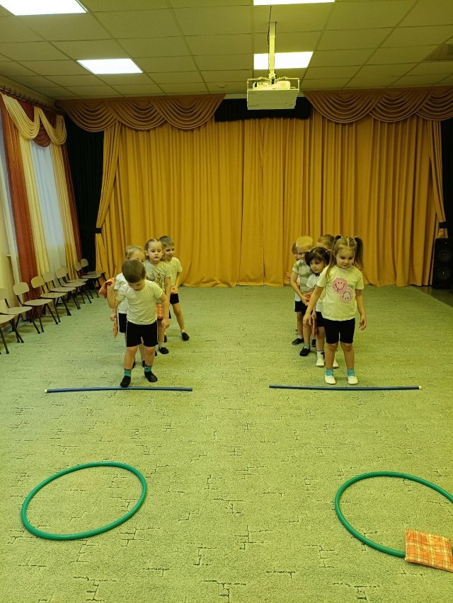 В МБДОУ-детский сад №12 «Дюймовочка» большое внимание уделяется здоровью детей, воспитанию здорового образа жизни, ведь здоровье - самая большая ценность человека В МБДОУ-детский сад №12 «Дюймовочка» большое внимание уделяется здоровью детей, воспитанию здорового образа жизни, ведь здоровье - самая большая ценность человека