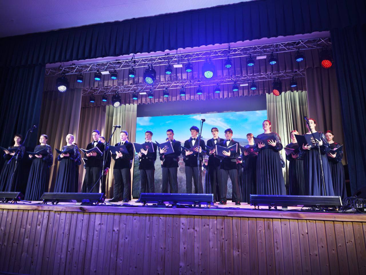 Сегодня в Брянском областном колледже искусств состоялся концерт «Я — патриот! И в этом наша сила» Сегодня в Брянском областном колледже искусств состоялся концерт «Я — патриот! И в этом наша сила»