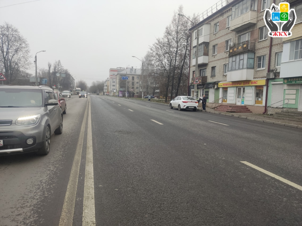 В рамках национального проекта "Инфраструктура для жизни" в Володарском районе г. Брянска продолжается ремонт автодороги по ул. Никитина. Подрядная организация ООО "Свеньагродорстрой" выполнила работы по укладке нового... В рамках национального проекта "Инфраструктура для жизни" в Володарском районе г. Брянска продолжается ремонт автодороги по ул. Никитина. Подрядная организация ООО "Свеньагродорстрой" выполнила работы по укладке нового...