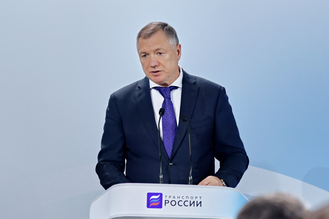 Марат Хуснуллин вручил награды лучшим дорожным командам регионов