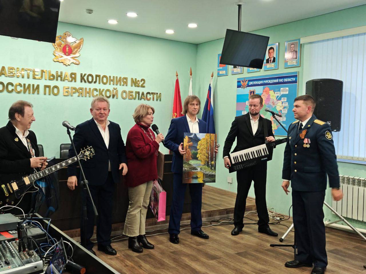 ВИА «Стожары» принял участие в торжественном мероприятии, посвящённом празднованию Дня ветерана уголовно-исполнительной системы ВИА «Стожары» принял участие в торжественном мероприятии, посвящённом празднованию Дня ветерана уголовно-исполнительной системы