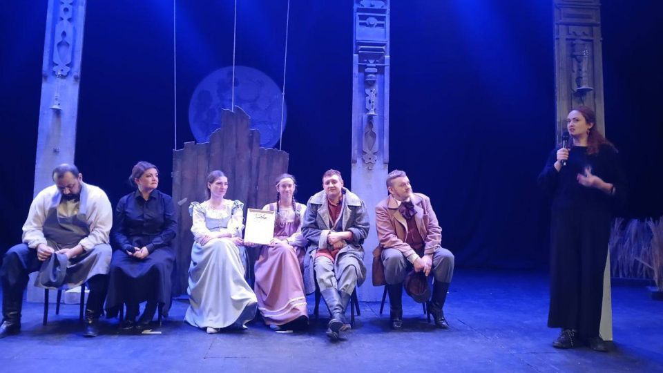 Брянский ТЮЗ покорил столичную публику на фестивале "Школьная классика"