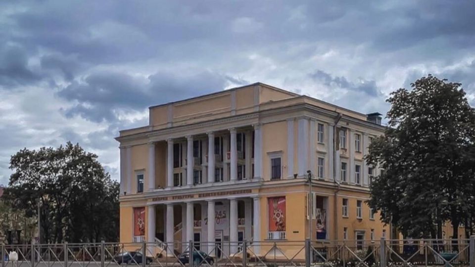 В ДКЖ покажут спектакль "Андрей Иванович возвращается домой" ко Дню Неизвестного Солдата