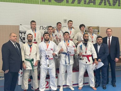 Спортсмены отделения ММА покоряют пьедесталы почета