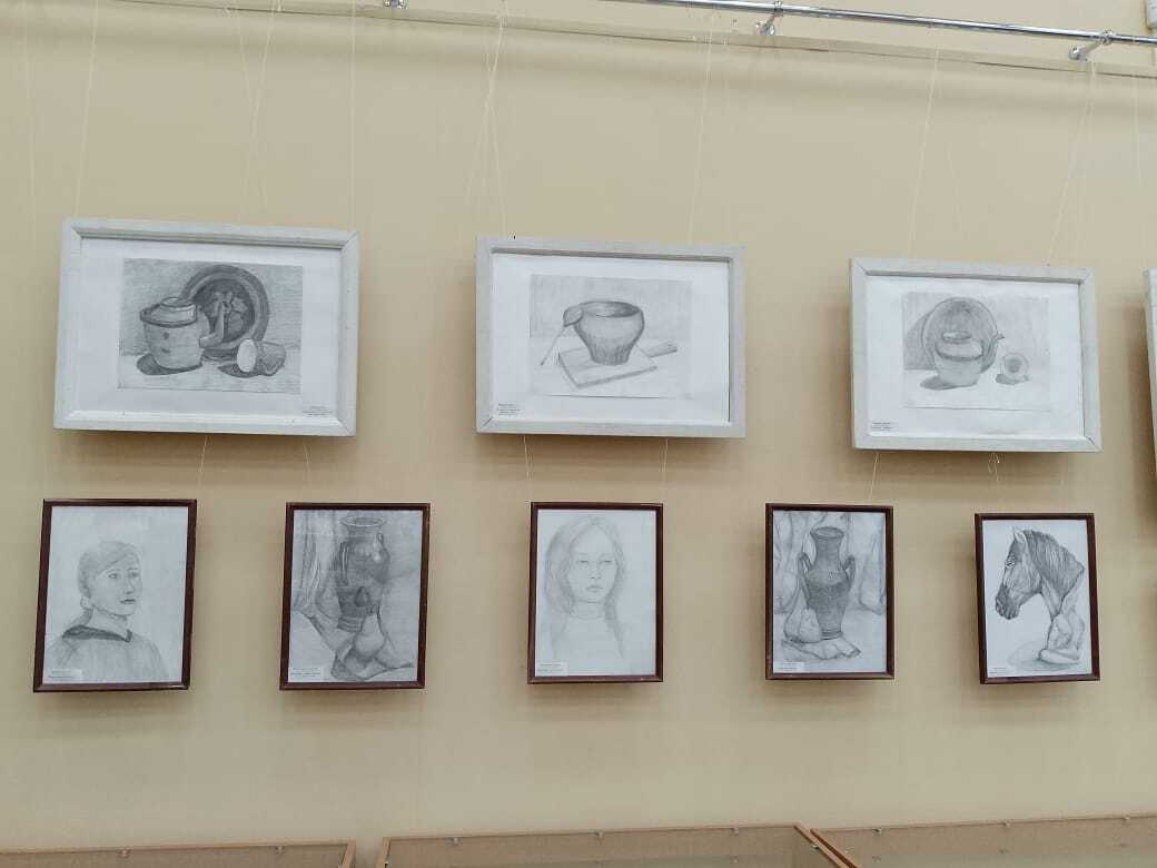 25 ноября 2025г. в выставочном зале ДШИ им. Е.М.Беляева состоялось открытие выставки Академических работ по рисунку учащихся художественного отделения 25 ноября 2025г. в выставочном зале ДШИ им. Е.М.Беляева состоялось открытие выставки Академических работ по рисунку учащихся художественного отделения