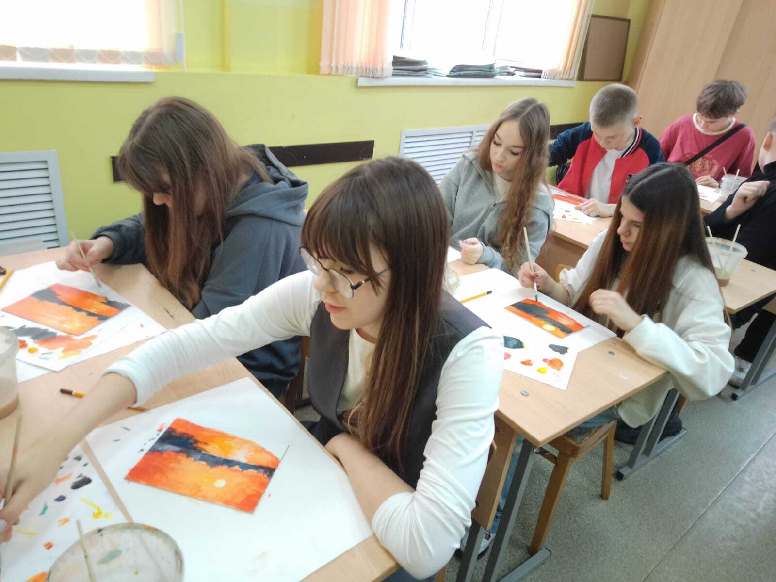 В рамках проекта "Пушкинская карта" 25 ноября 2025 года заведующая художественным отделением Детской школы искусств им. Е. М. Беляева Ермолаева Галина Ивановна провела для учащихся МБОУ-СОШ №3 культурно-просветительское... В рамках проекта "Пушкинская карта" 25 ноября 2025 года заведующая художественным отделением Детской школы искусств им. Е. М. Беляева Ермолаева Галина Ивановна провела для учащихся МБОУ-СОШ №3 культурно-просветительское...