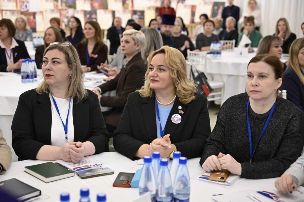 В Брянске проходит семинар-обучение для сотрудников государственных и муниципальных органов, а также организаций, которые оказывают поддержку участникам и ветеранам СВО и их семьям В Брянске проходит семинар-обучение для сотрудников государственных и муниципальных органов, а также организаций, которые оказывают поддержку участникам и ветеранам СВО и их семьям