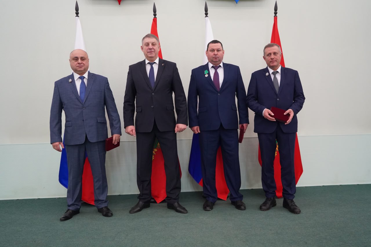 Александр Богомаз: Поздравил с профессиональным праздником сотрудников и ветеранов транспортной сферы Александр Богомаз: Поздравил с профессиональным праздником сотрудников и ветеранов транспортной сферы