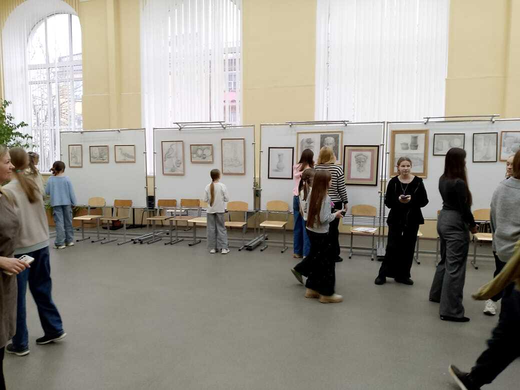 25 ноября 2025г. в выставочном зале ДШИ им. Е.М.Беляева состоялось открытие выставки Академических работ по рисунку учащихся художественного отделения 25 ноября 2025г. в выставочном зале ДШИ им. Е.М.Беляева состоялось открытие выставки Академических работ по рисунку учащихся художественного отделения