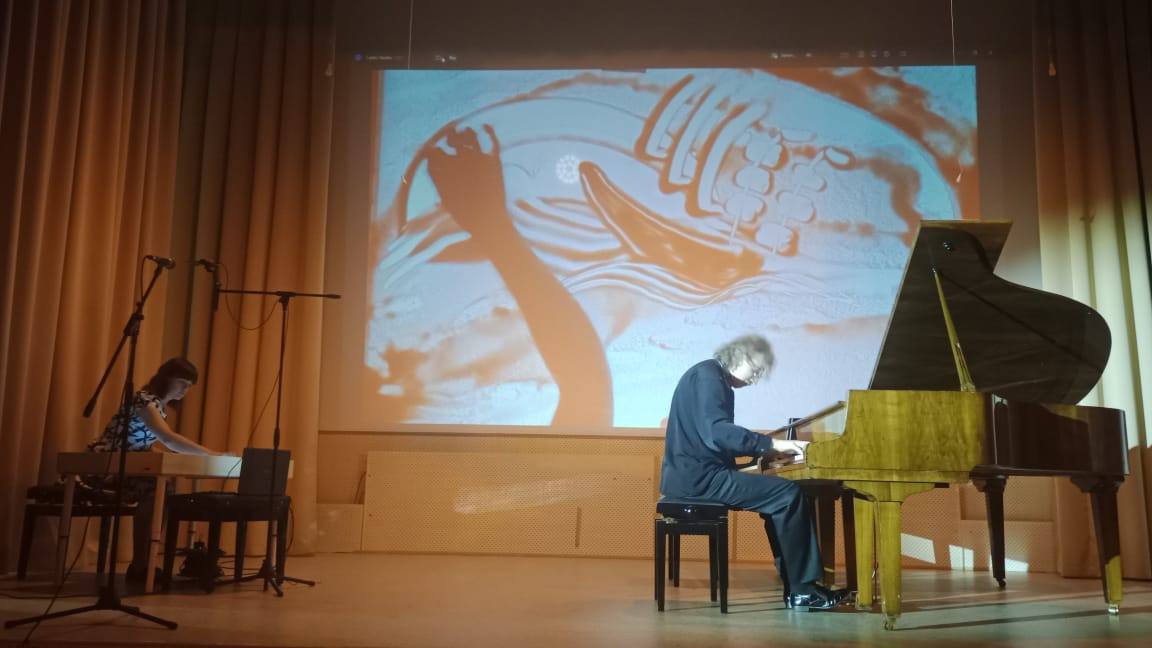 "РОМАНТИКА РОЯЛЯ" -. концерт для учащихся общеобразовательных школ Володарского района г. Брянска "РОМАНТИКА РОЯЛЯ" -. концерт для учащихся общеобразовательных школ Володарского района г. Брянска