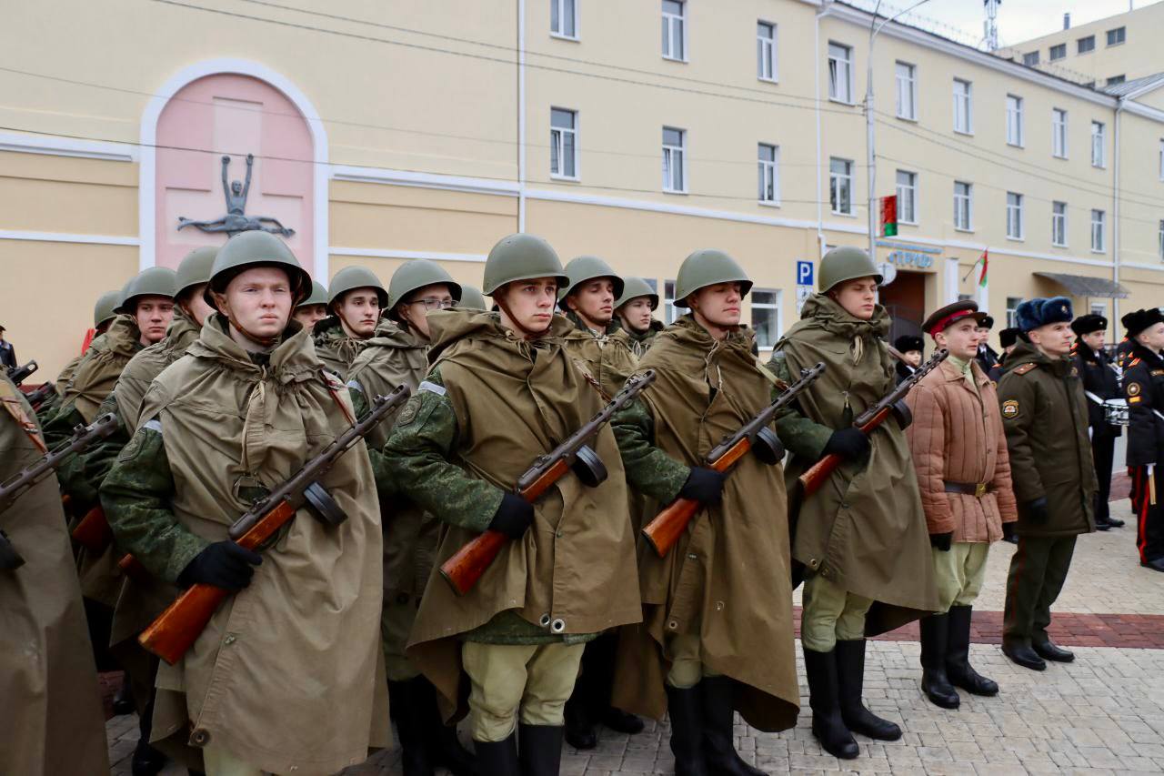 Сегодня отмечается 82-годовщина освобождения Гомеля от немецко-фашистских захватчиков Сегодня отмечается 82-годовщина освобождения Гомеля от немецко-фашистских захватчиков