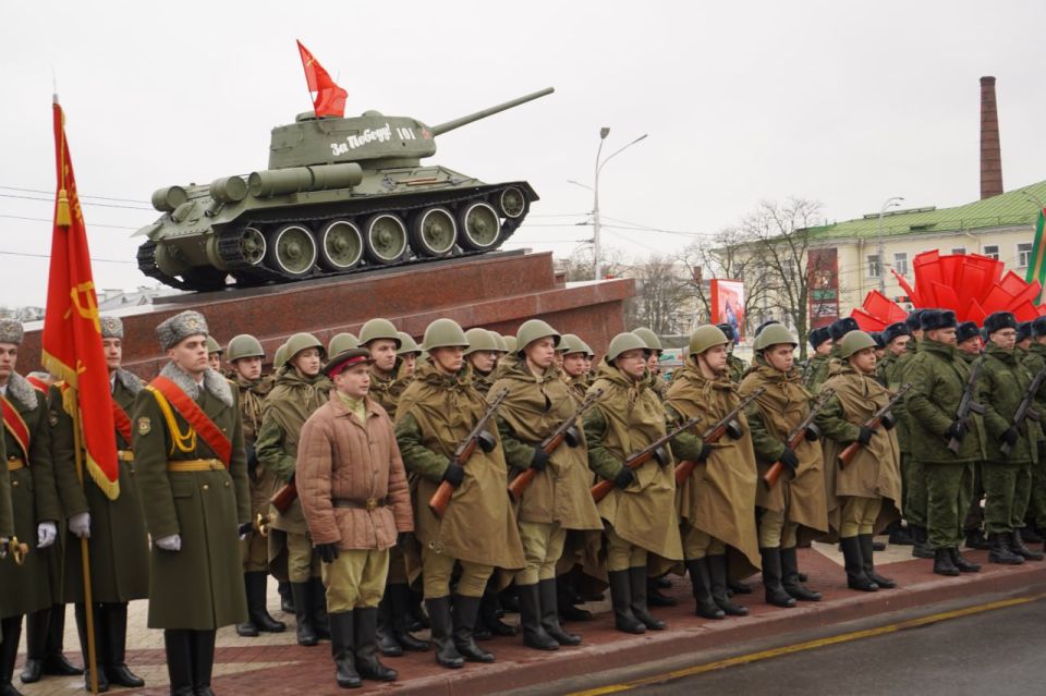 Александр Богомаз: Сегодня стал участником важного исторического события — в Гомеле открыт памятник легендарному военачальнику Константину Константиновичу Рокоссовскому