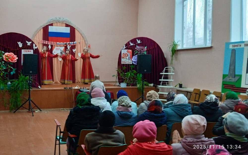 Многофункциональный автоклуб Погарского районного Дома культуры продолжает работу по проведению межмуниципальных концертов Многофункциональный автоклуб Погарского районного Дома культуры продолжает работу по проведению межмуниципальных концертов