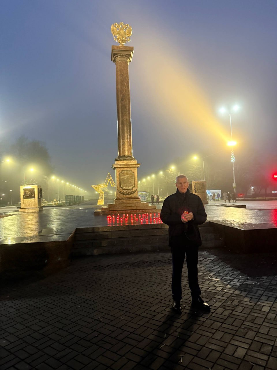 На площади Воинской Славы в Брянске состоялась акция «Горящее сердце матери» На площади Воинской Славы в Брянске состоялась акция «Горящее сердце матери»