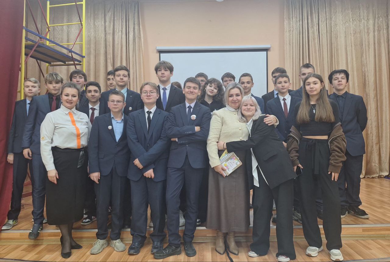 Инна Мухина: В рамках проекта "Классные встречи" пообщалась с учениками лицея 27 г.Брянска