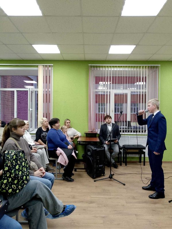26 ноября 2025 в концертном зале Детской школы искусств им. Е.М.Беляева прошел трогательный концерт, посвященный Международному Дню матери "Любовью материнской мы согреты"
