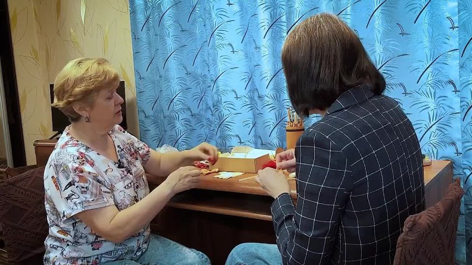 В программе «Народный мастер» — мастер-теддист Наталья Тришина