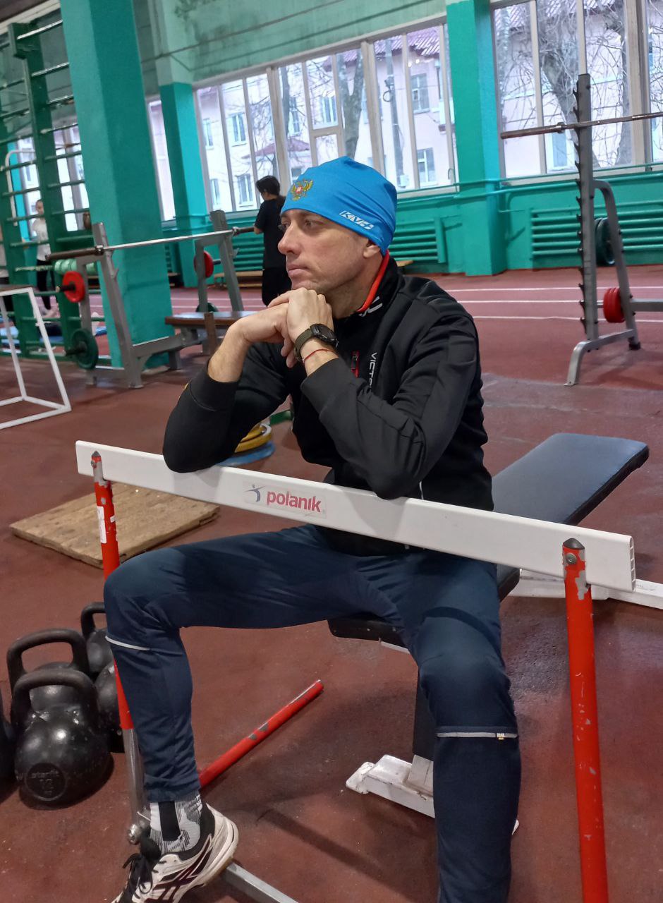 Брянский тренер Алексей Казорин — участник конкурса «Лучший тренер по лёгкой атлетике -2025» Брянский тренер Алексей Казорин — участник конкурса «Лучший тренер по лёгкой атлетике -2025»