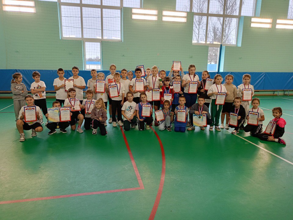 В Брасовском районе школьники приняли участие в «Веселых стартах» В Брасовском районе школьники приняли участие в «Веселых стартах»