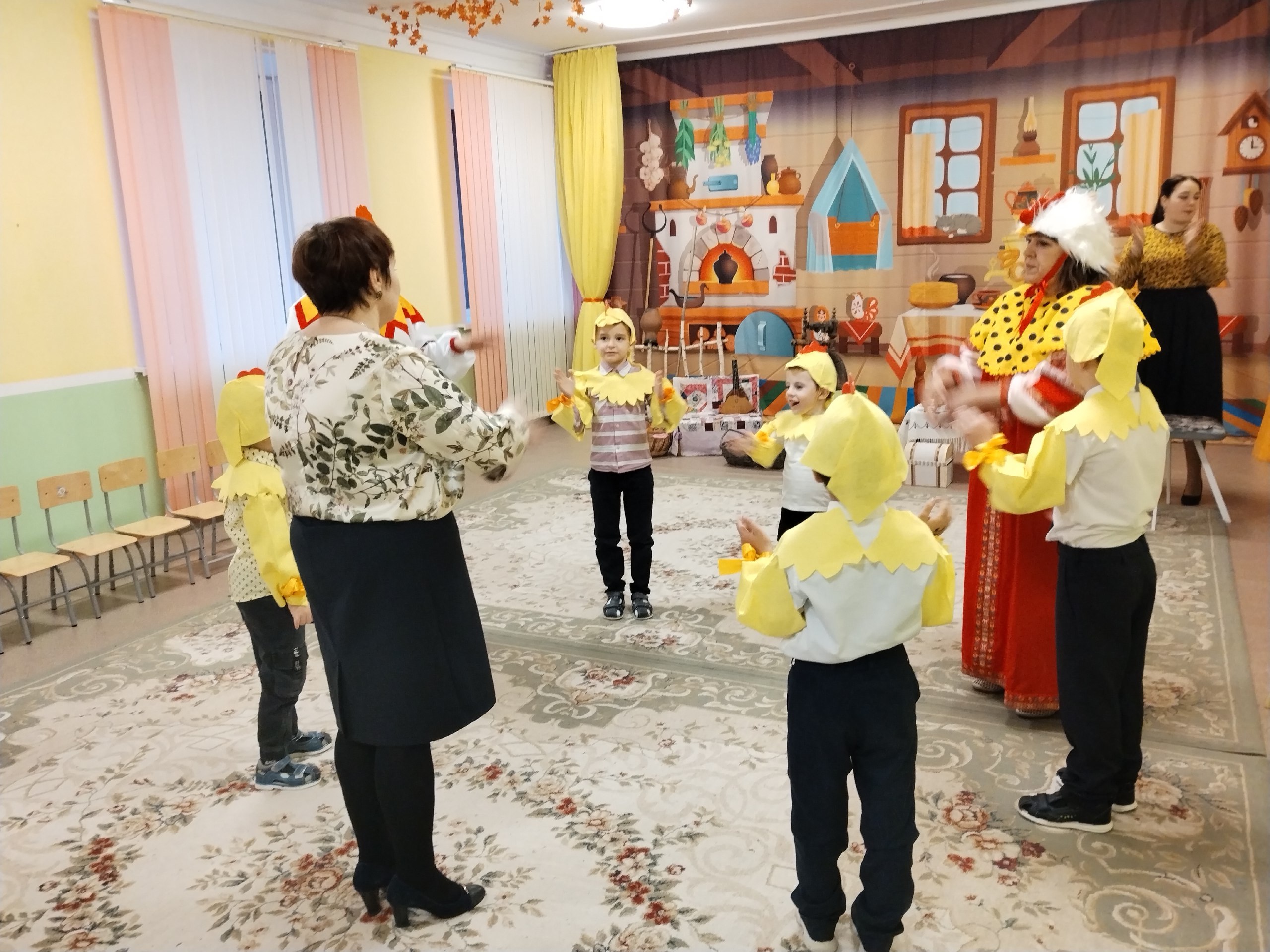 Ежегодно в России, в последнее воскресенье ноября, отмечается День матери Ежегодно в России, в последнее воскресенье ноября, отмечается День матери