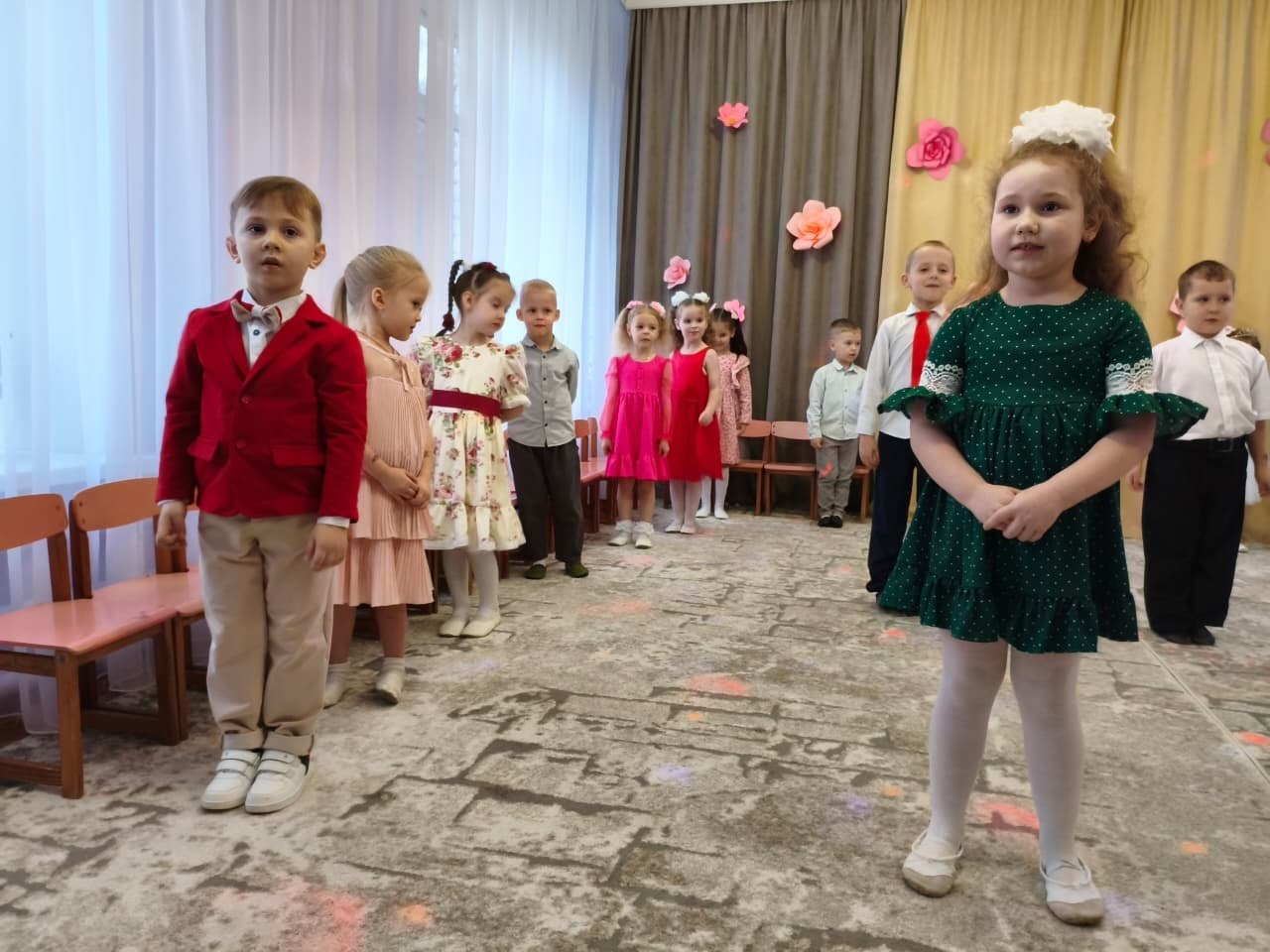28 ноября 2025 года детский сад №8 «Тополёк» вновь наполнился радостью и теплом - здесь состоялся удивительный праздник, посвященный Дню Матери 28 ноября 2025 года детский сад №8 «Тополёк» вновь наполнился радостью и теплом - здесь состоялся удивительный праздник, посвященный Дню Матери
