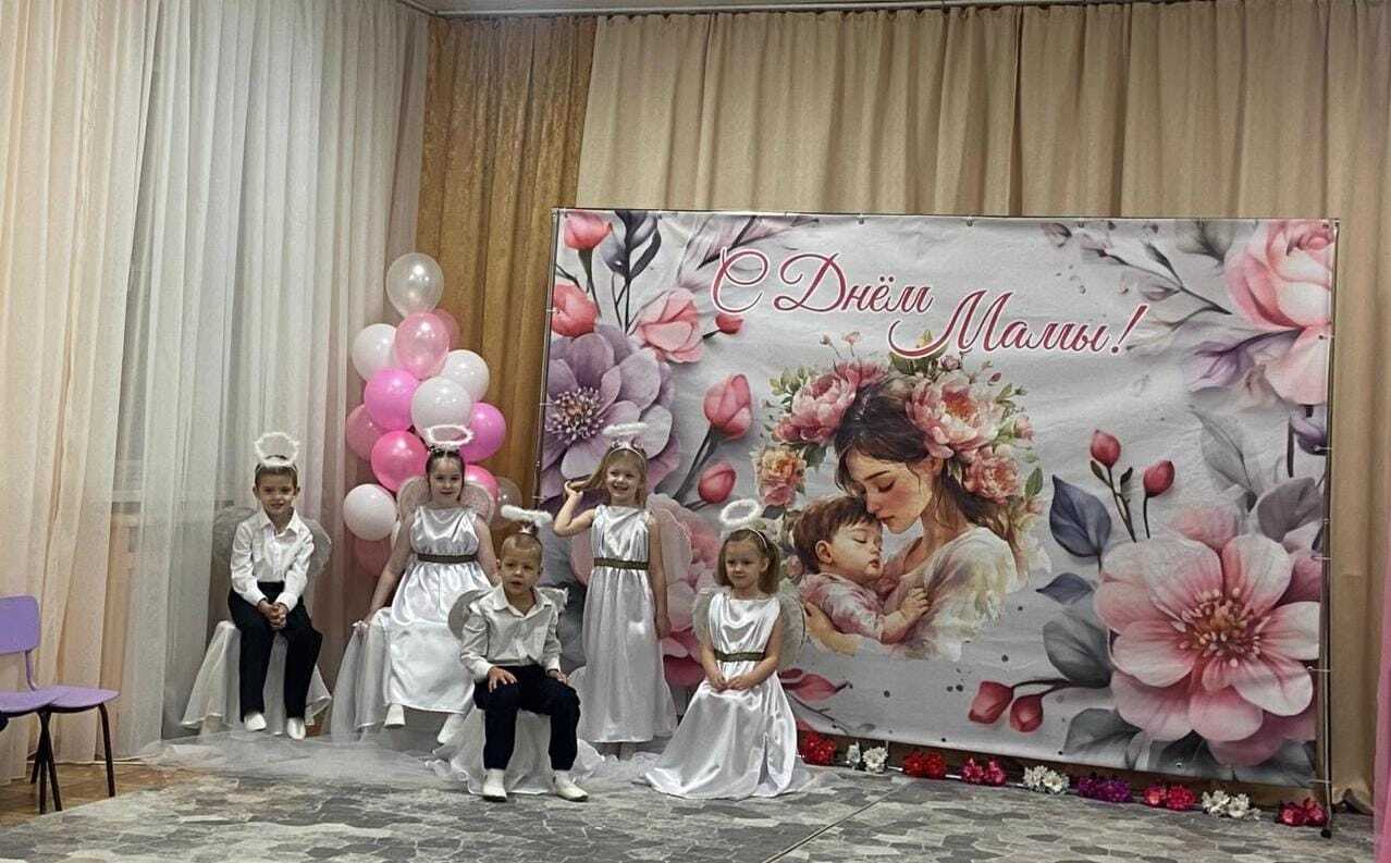 В преддверии Дня матери в МБДОУ № "Белочка" прошло праздничное мероприятие «Для наших мам!» В преддверии Дня матери в МБДОУ № "Белочка" прошло праздничное мероприятие «Для наших мам!»