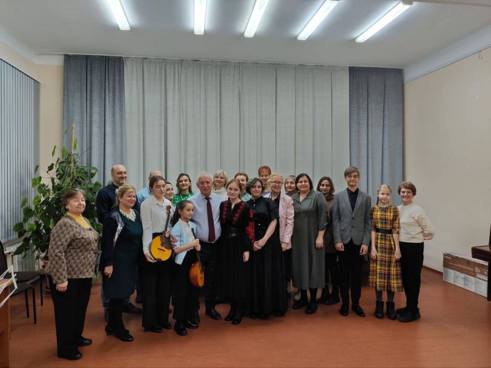 27 ������ � ������ ������� ����� �������� N 2 ��. �.�. ����������� ������ ������-����� ������ ������ Ը�������� � ��������� ��� ������ ������� � �������