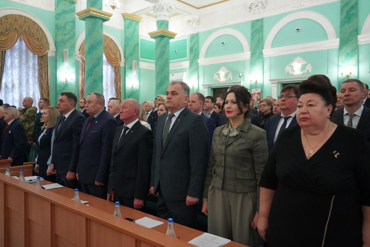 Александр Богомаз: Выступил на заседании Брянской областной Думы с ежегодным докладом о деятельности Правительства Брянской области в 2024 году и социально-экономическом развитии в 2025 году Александр Богомаз: Выступил на заседании Брянской областной Думы с ежегодным докладом о деятельности Правительства Брянской области в 2024 году и социально-экономическом развитии в 2025 году