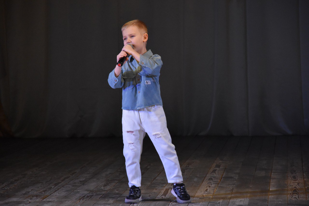 В городе Дятьково прошёл праздничный концерт «Той женщине, чьё имя – Мать!» В городе Дятьково прошёл праздничный концерт «Той женщине, чьё имя – Мать!»