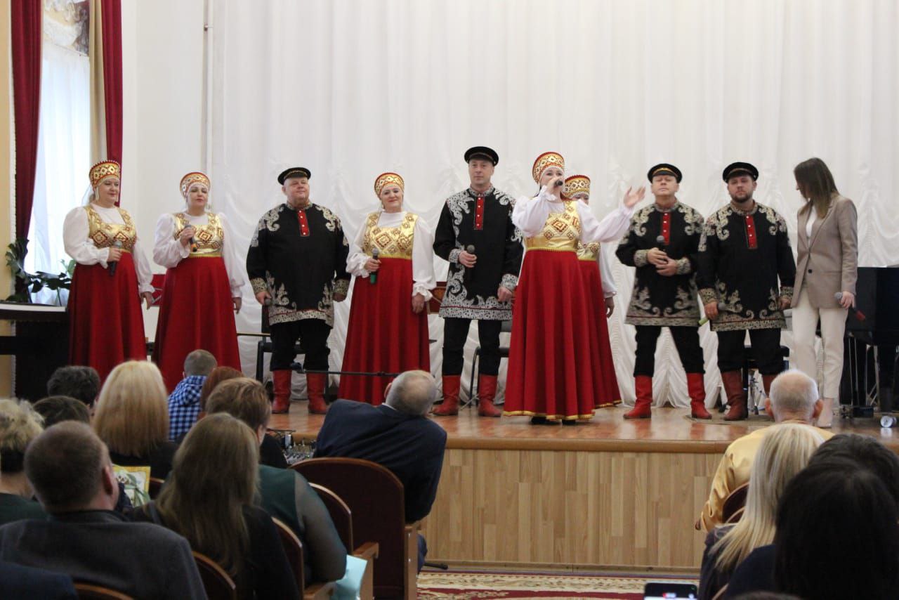 27ноября, в зале Детской школы искусств состоялось торжественное мероприятие, посвященное Дню работника сельского хозяйства. 27ноября, в зале Детской школы искусств состоялось торжественное мероприятие, посвященное Дню работника сельского хозяйства.