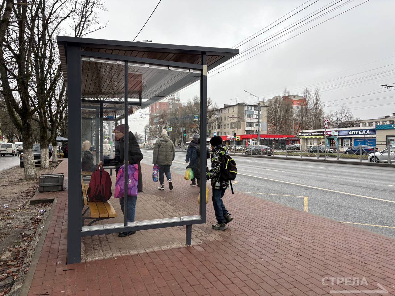 Жителей Брянска порадовали своим обликом новые остановки на проспекте Московском в Фокинском районе города Жителей Брянска порадовали своим обликом новые остановки на проспекте Московском в Фокинском районе города