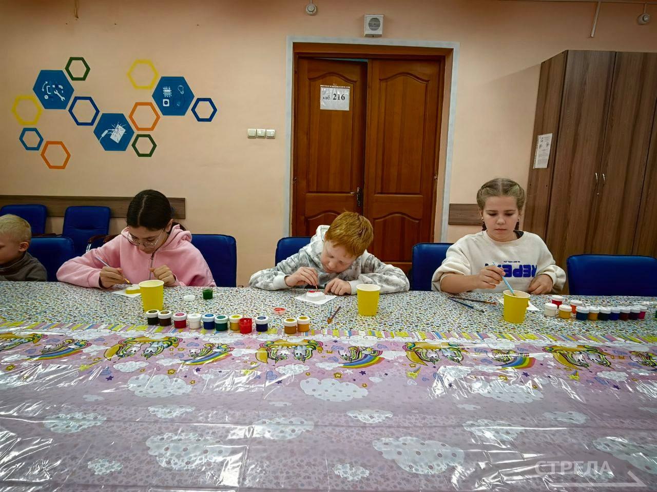 Проект «Женский клуб» в преддверие Дня матери провел встречу с мамами и женами защитников Проект «Женский клуб» в преддверие Дня матери провел встречу с мамами и женами защитников