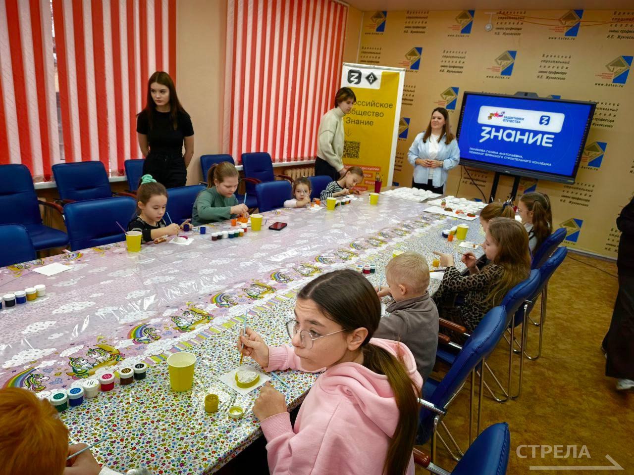Проект «Женский клуб» в преддверие Дня матери провел встречу с мамами и женами защитников Проект «Женский клуб» в преддверие Дня матери провел встречу с мамами и женами защитников