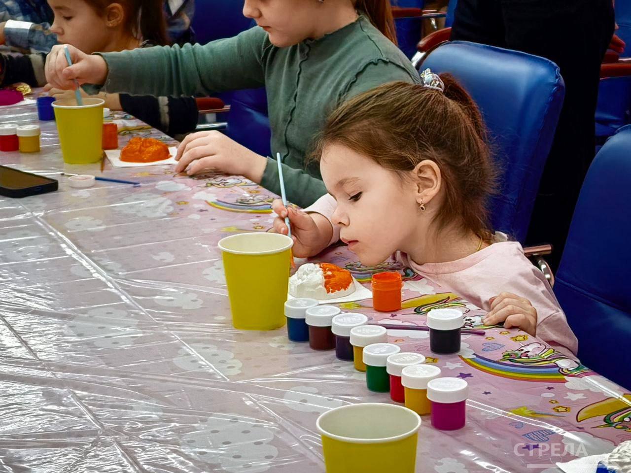 Проект «Женский клуб» в преддверие Дня матери провел встречу с мамами и женами защитников Проект «Женский клуб» в преддверие Дня матери провел встречу с мамами и женами защитников