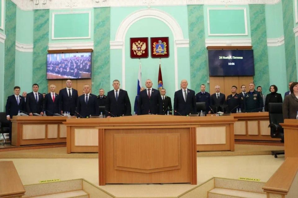 Александр Исаев: Совместно с главой Климовского района Валентином Бондаренко приняли участие в заседании Брянской областной Думы